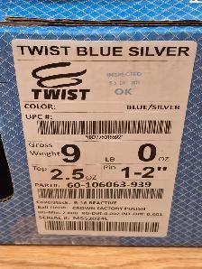 Brunswick Twist Blue Silver Bowling Ball 9 lb. Top 2.5 oz.. Used - Photo 3