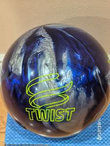 Brunswick Twist Blue Silver Bowling Ball 9 lb. Top 2.5 oz.. Used - Photo 6