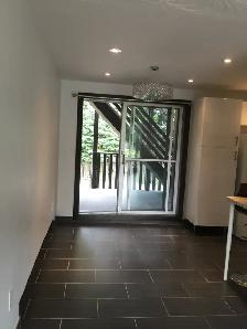 2 Bedroom-Beautiful-Triplex Bldg-Porch-Dishwasher-2 Yr Lease - Photo 4