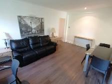 Furnished room in Female Shared Apt at Yonge & St Clair, Toronto - Photo 2