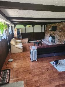 Walkout bsmt. for rent - Photo 2