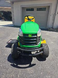 John deere e170 lawn tractor