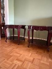 Elegant Vintage French Provincial End Tables - Photo 3