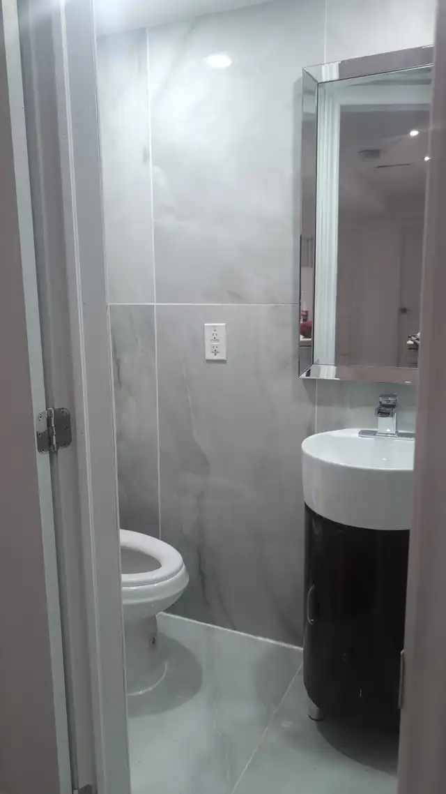 Furnished room in a basement, $800 in Brampton