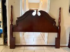 Complete Solid Wood Colonial Queen Size Bedroom Set – 6Pcs