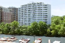 2-Bedroom Apartment for Rent in the Heart of Downtown Oakville! - Photo 18