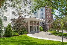 2-Bedroom Apartment for Rent in the Heart of Downtown Oakville! - Photo 19