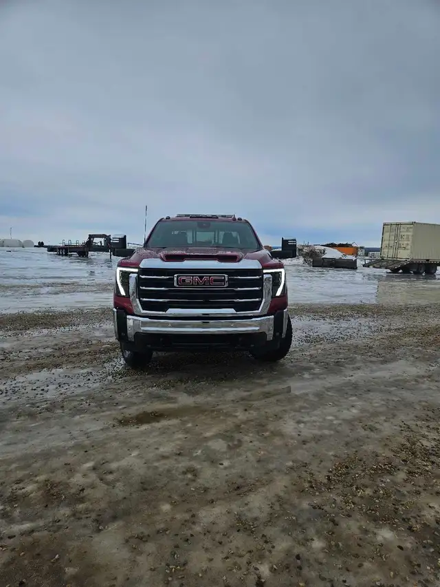 2026 GMC Sierra 3500 SLT