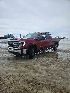 2026 GMC Sierra 3500 SLT - Photo 2