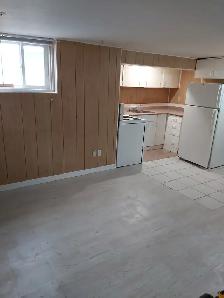 NW INNER CITY WALK TO SAIT LOWER BRIGHT CLEAN LEGAL 2BRM, YARD - Photo 2