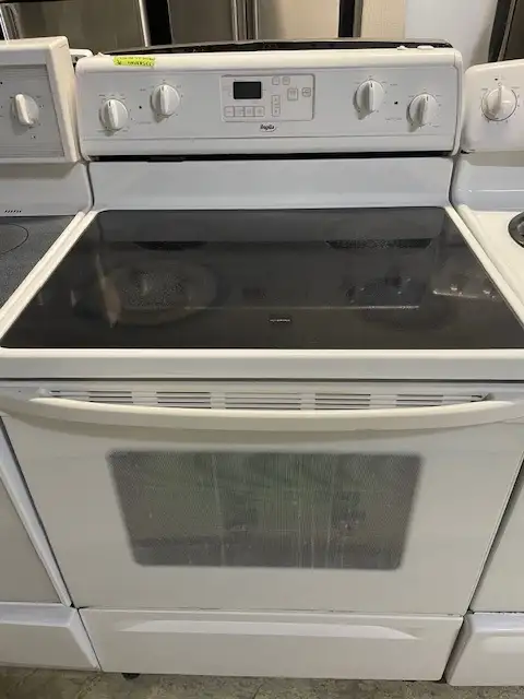 Cuisinière blanche vitrocéramique Inglis