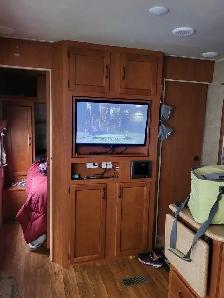 2013 trailer on site - Photo 3