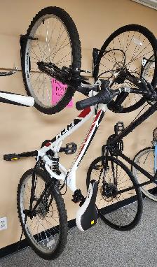 Assorted Bikes: Fuji, CCM, Raleigh, Supercycle, Merida... - Photo 4