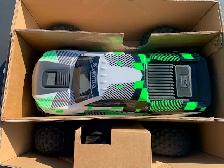'RC' TRUCK - Photo 3