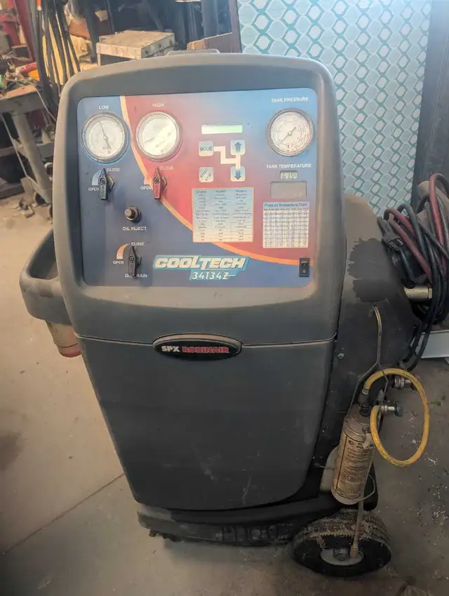 Robinair CoolTech 34134Z A/C Service Machine