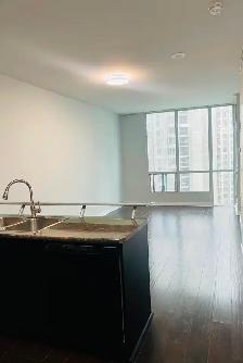 Square One Condo for rent by Owner Available Now!! - Photo 4