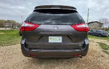 2015 Toyota Sienna XLE AWD /POWER SLIDING DOORS/NAV/LOCAL/GREAT - Photo 12