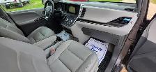 2015 Toyota Sienna XLE AWD /POWER SLIDING DOORS/NAV/LOCAL/GREAT - Photo 22