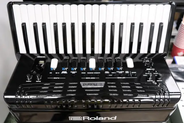 USED Roland FR4X V Accordion