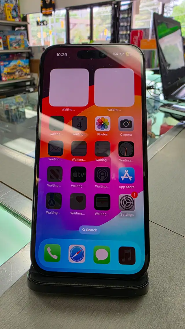 iPhone 15  128GB
