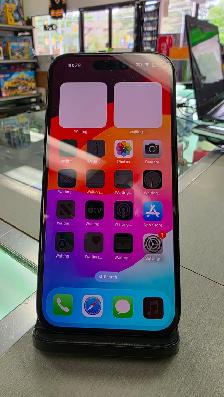 iPhone 15  128GB