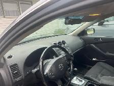 2010 Nissan Altima - Photo 2