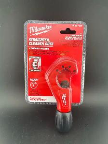 MILWAUKEE SWING COPPER TUBING CUTTER 48-22-4259
