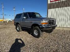 1994 Ford Bronco XLT - Photo 3