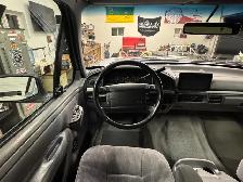 1994 Ford Bronco XLT - Photo 7