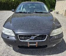 2005 Volvo S60 BEING SOLD AS IS - RUNS GREAT - COLD A/C - Photo 2