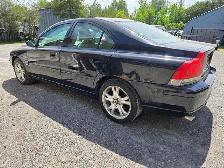 2005 Volvo S60 BEING SOLD AS IS - RUNS GREAT - COLD A/C - Photo 4
