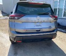 Nissan rogue a AWD low km