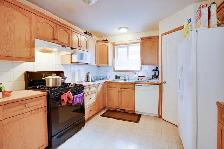 Taradale Main Floor 3 Bedrooms 2 Washrooms For Rent 1st Sept - Photo 6