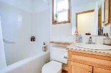 Taradale Main Floor 3 Bedrooms 2 Washrooms For Rent 1st Sept - Photo 8