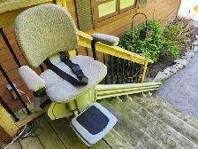 Savaria Stairlift - Photo 3