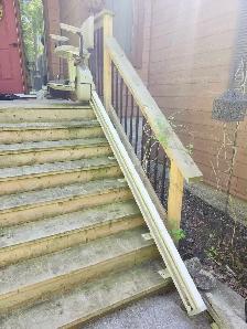 Savaria Stairlift - Photo 4
