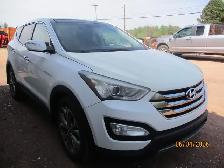 2013 Hyundai Santa Fe - Photo 2