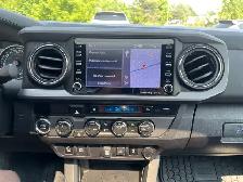 2021 Toyota Tacoma 4x4 Double Cab Auto • Certied Low Kms - Photo 14