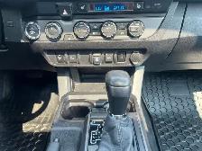 2021 Toyota Tacoma 4x4 Double Cab Auto • Certied Low Kms - Photo 15