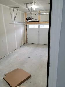 3 bedroom townhouse with garage for rent URGENT - Photo 7