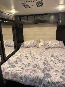 2022 Jayco Seismic Toy Hauler Fifth Wheel - Photo 8