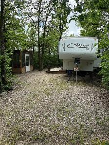 2011 Cougar Fifth Wheel on Site 48 at Sunset Oaks campground - Photo 2