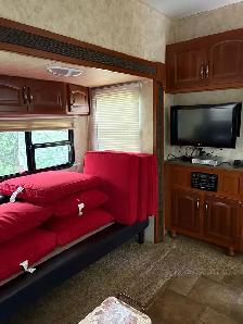 2011 Cougar Fifth Wheel on Site 48 at Sunset Oaks campground - Photo 6
