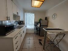 Bachelor/Studio Suite downtown Kamloops. $900.00/Mos