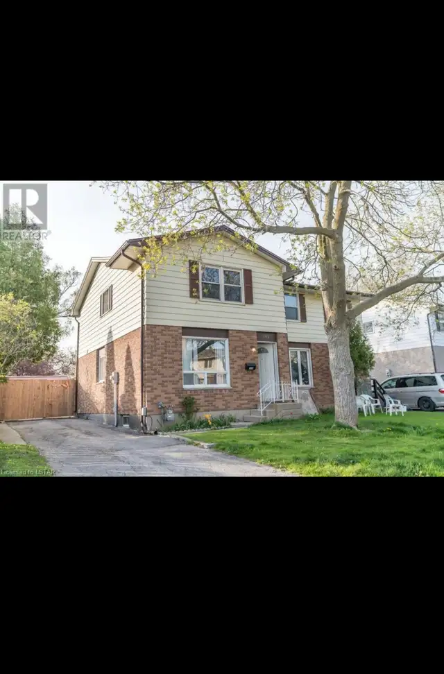 Beautiful 2 storey home for rent