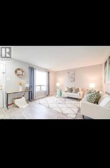 Beautiful 2 storey home for rent - Photo 2