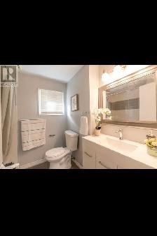 Beautiful 2 storey home for rent - Photo 6