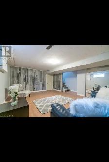 Beautiful 2 storey home for rent - Photo 8
