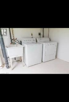 Beautiful 2 storey home for rent - Photo 9