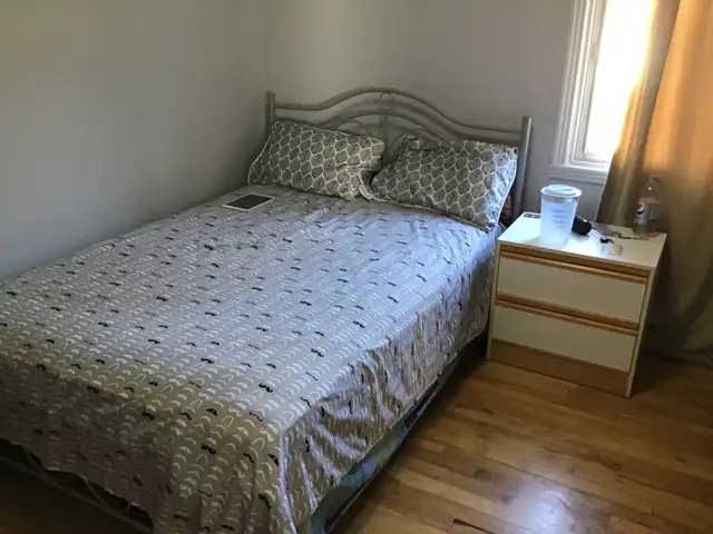 CHAMBRES À LOUER ROOMS FOR RENT  MÉTRO CÔTE-VERTU